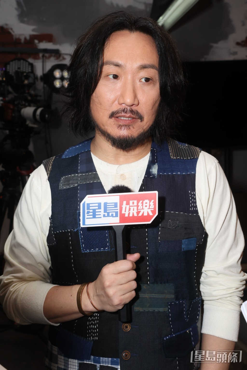 鄭中基早前擔任鄭欣宜演唱會嘉賓，欣宜向他自薦卻被拒絕，鄭中基表示招募年齡是21至35歲，戲言欣宜很快就36歲。