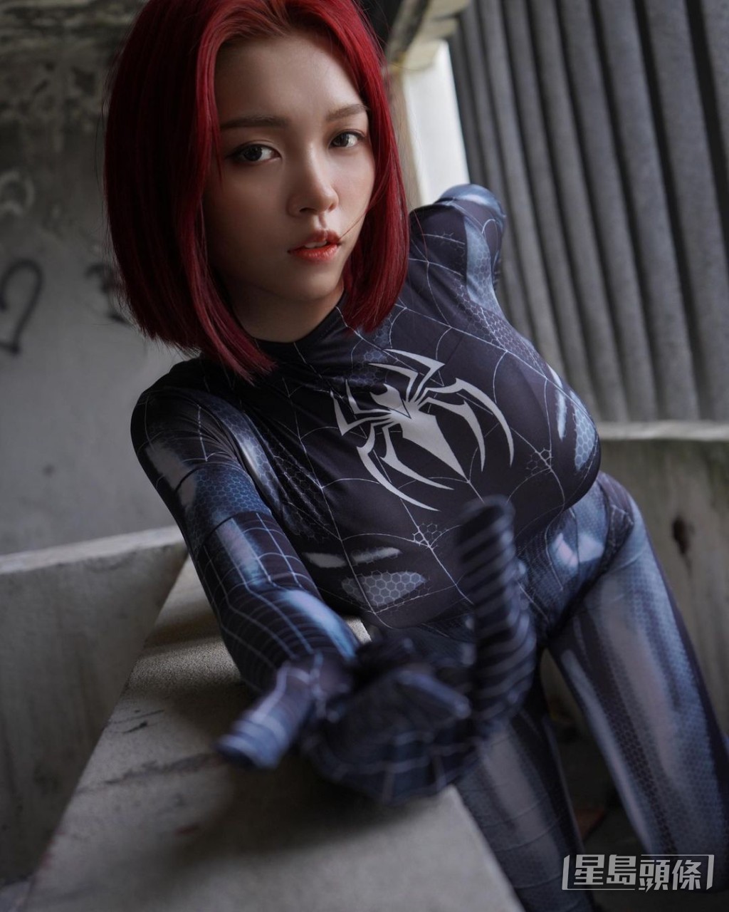 扮蜘蛛女勁性感。