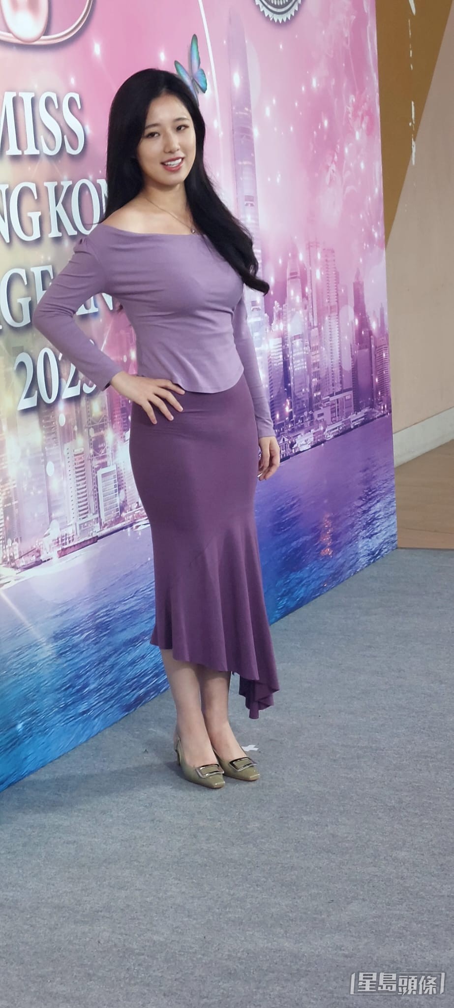 Nichole全紫緊身Look比例怪怪的。