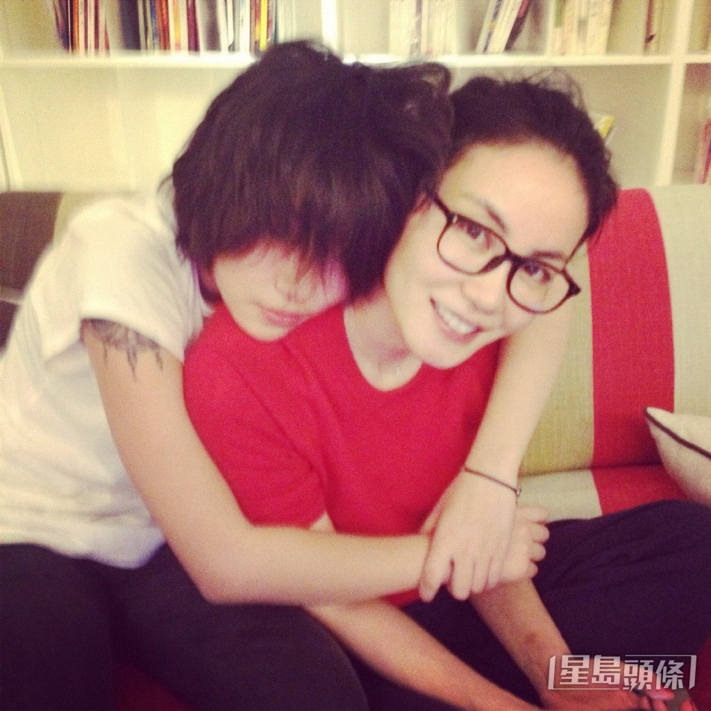 王菲不介意竇唯被指身份配不上她。