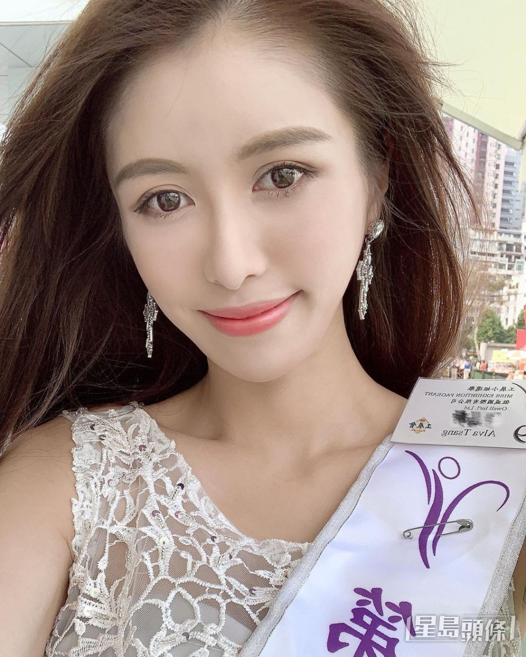 Alva直認與入房捉姦的男子拍過拖,但現時已分手,更暗指曾遭家暴。