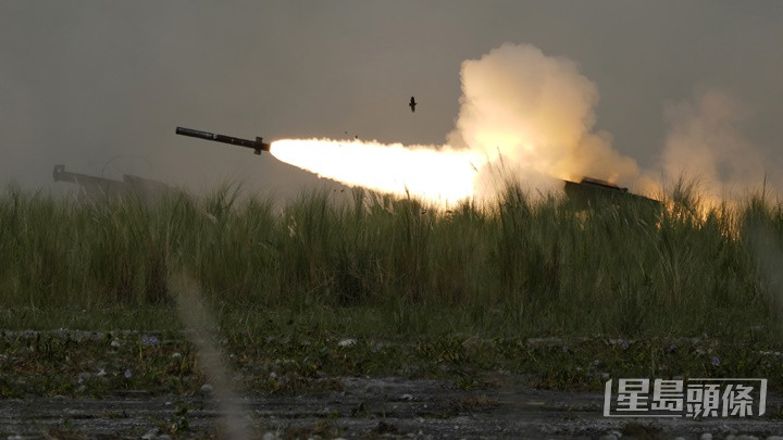 西方國家援助的海馬斯火箭系統等先進軍備，幫助烏軍近月發動反攻。AP資料圖片