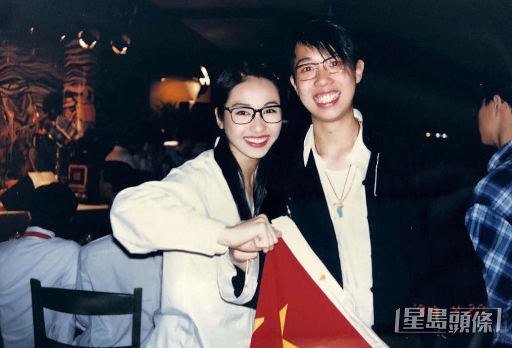 黎姿以任何造型出現，都係咁靚。