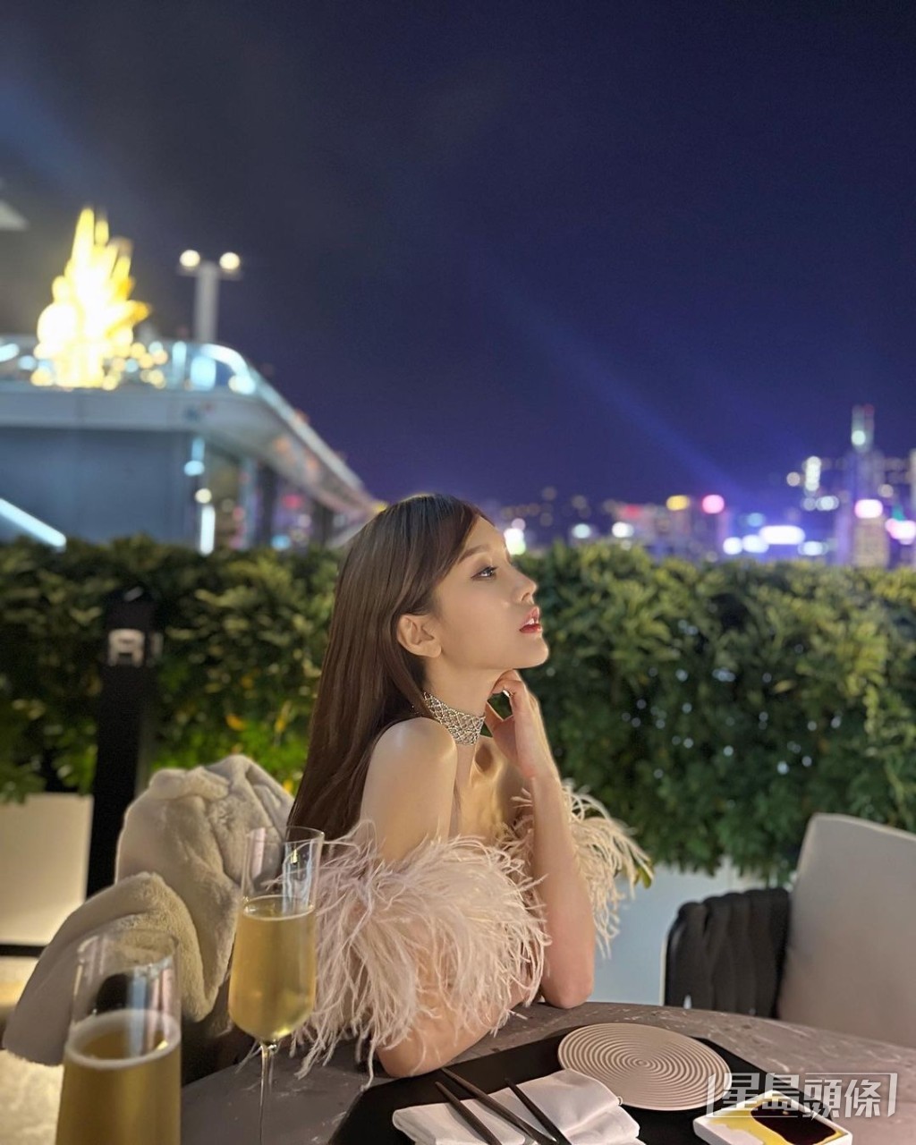陳靜塊面愈來愈尖？