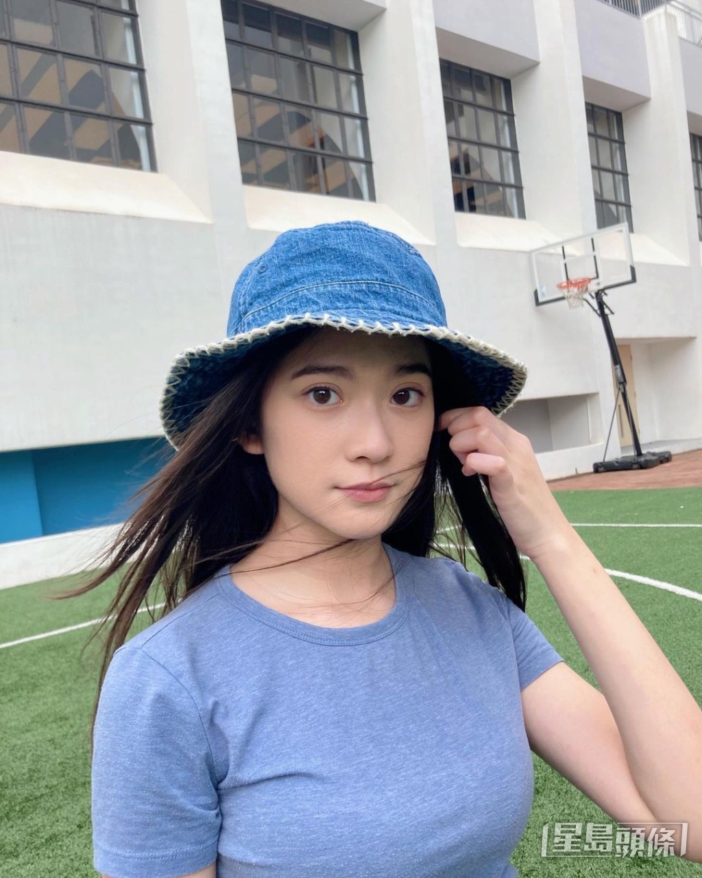 Cloud雲浩影2015年畢業於聖公會林護紀念中學,2019年畢業於香港城市大學公共政策學系社會科學學士。