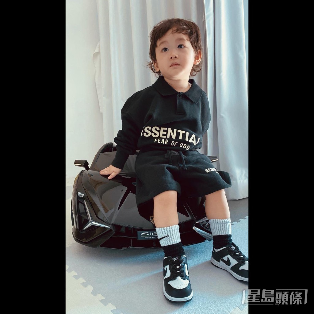 全黑潮男。