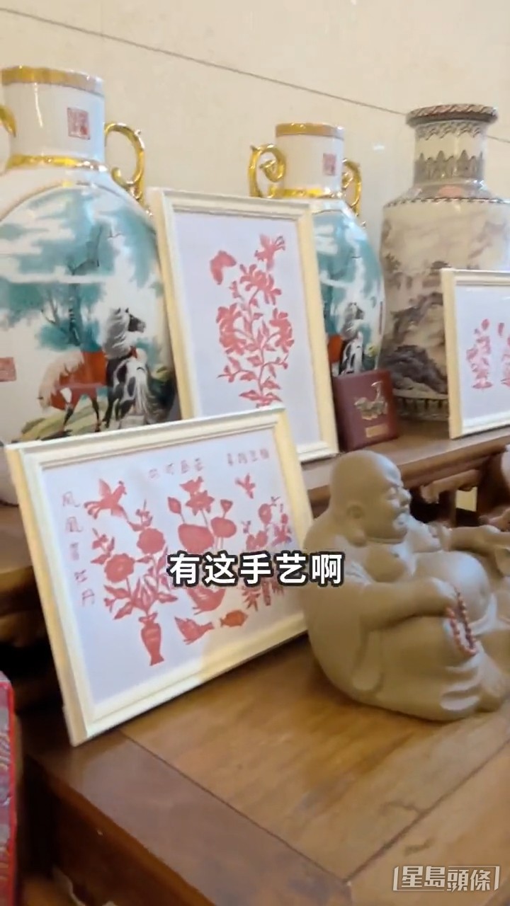 好多古董摆设！