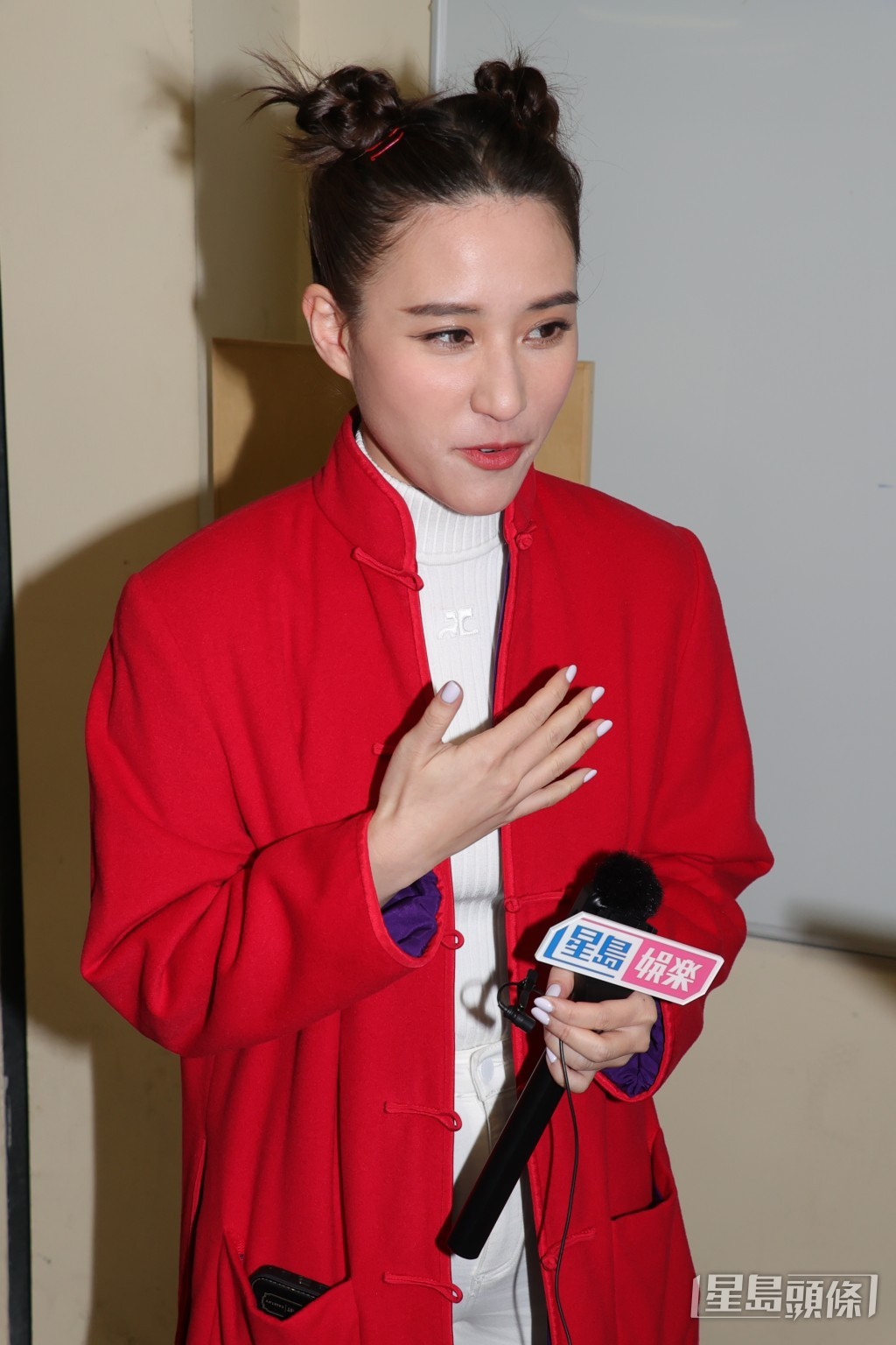 對於分手傳聞，何超蓮澄清：「沒有風波，不想同大家分享，因講多錯多。」