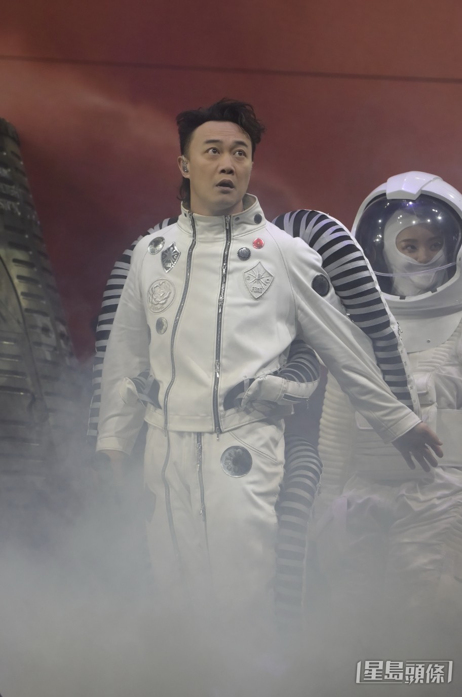 陳奕迅去年12月起於紅館舉行27場演唱會。