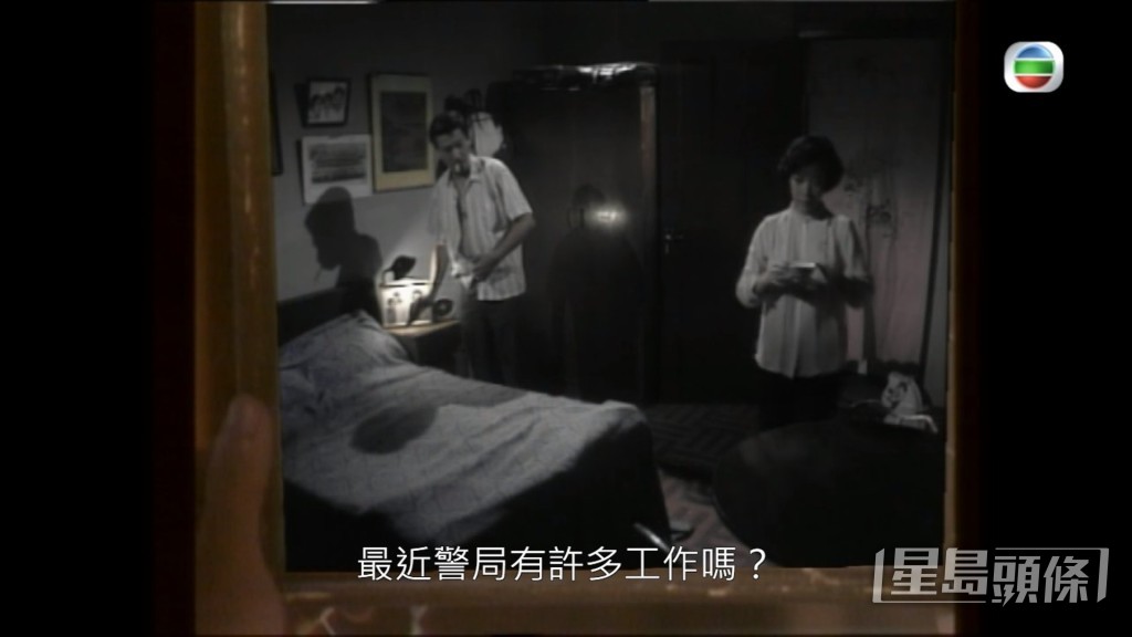 另一個師奶街坊劉桂芳,1988年加入無綫至今,拍過近300劇集,包括重頭劇《壹號皇庭》、《怒火街頭》、《黃金有罪》等,橫跨幾個年代。不過全是綠葉配角,後來變成專演師奶、潑婦的路人甲乙丙。她1989年剛加入無綫,曾在《他來自江湖》飾演吳孟達前妻、周星馳阿媽,劇中的捉奸戲至今仍是經典。2006年劉桂芳參加《Sunday好戲王》憑住精彩演出,獲得「另類好戲王:倀雞王」。