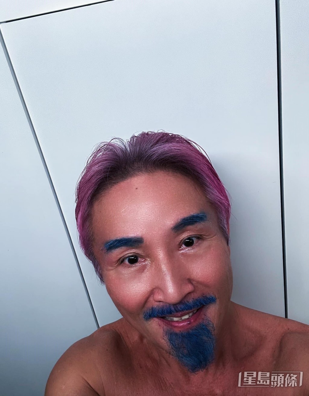 周啟生於FB力撐梁文禮批評梁詠琪是絕對公平合理。  ​