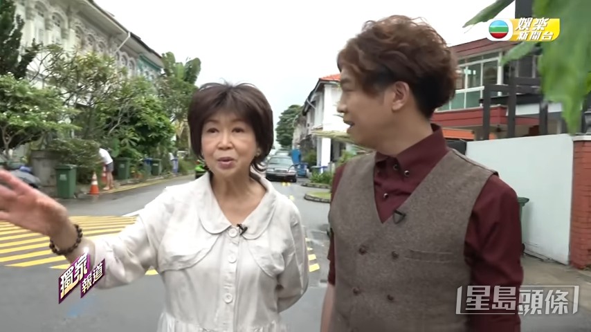 前她在当地接受TVB娱乐新闻台的访问，久违了的朱咪咪虽然清减了不少，但依然中气十足！