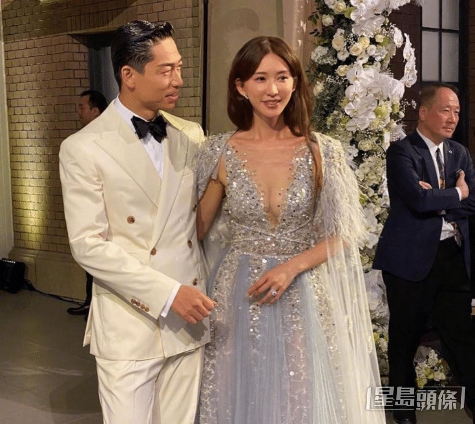 林志玲在2019年突上載與小6歲的日本歌舞團體放浪兄弟的成員Akira宣布結婚，並育有一孩子。