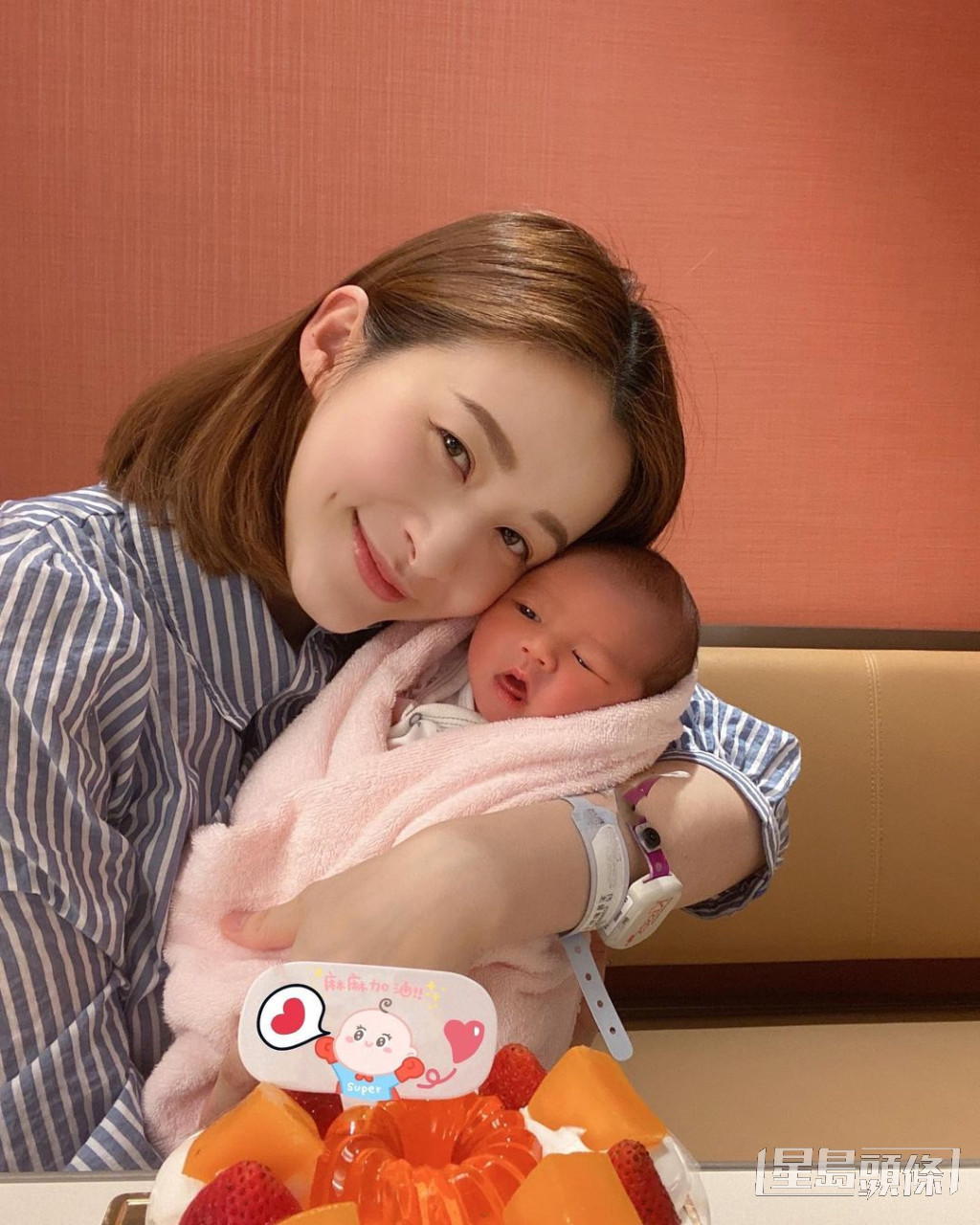 沈卓盈去年5月誕下兒子Jayden。​