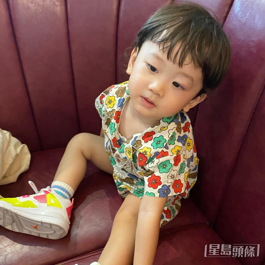 著返卡通衫又係得意仔！