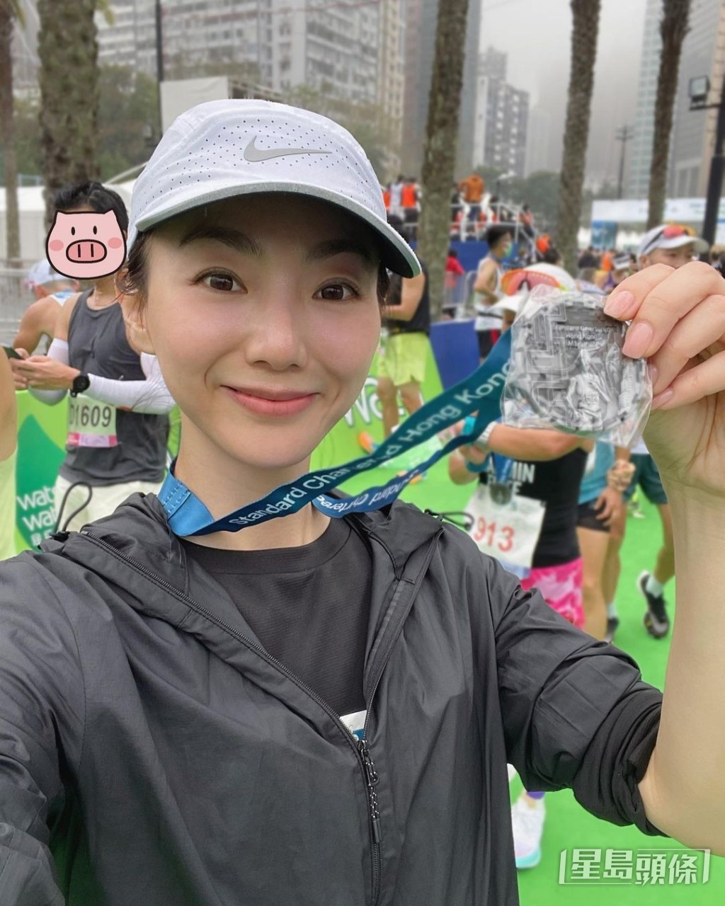 【藝人10公里賽】第14名：周嘉儀  成績：1小時40分11秒