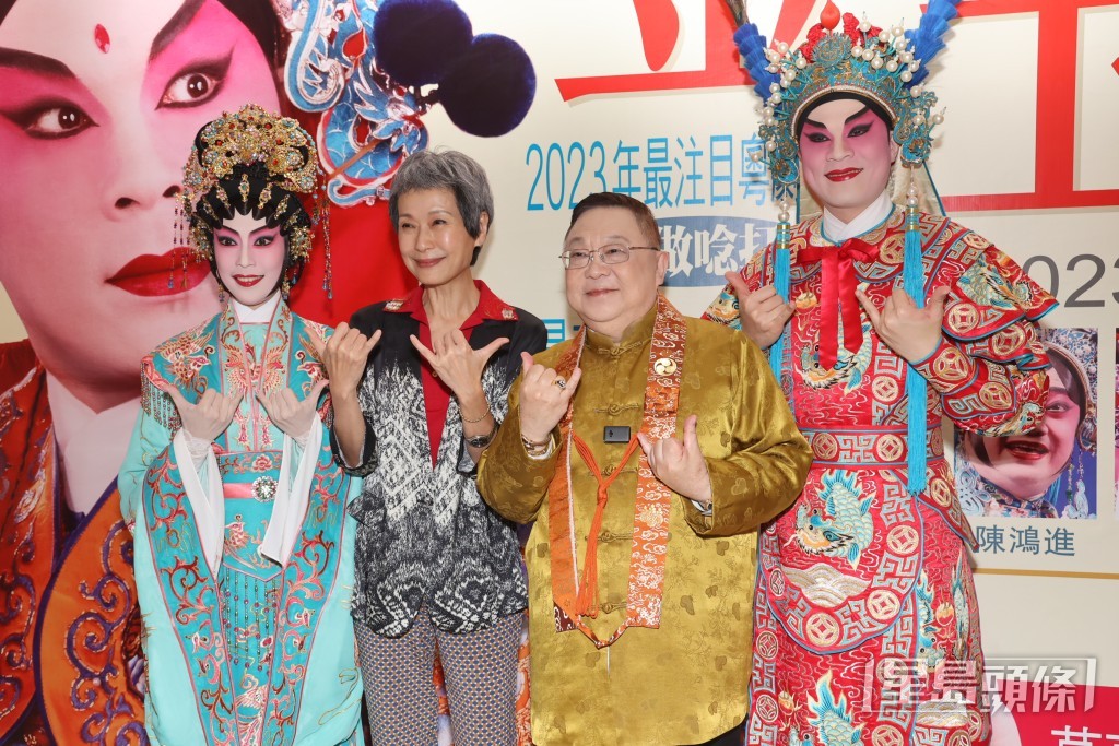 李居明盛讚藍天佑和鄭雅琪都獨當一面。