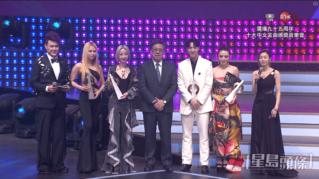「十大中文金曲」率先頒發十位優秀流行歌手大獎得主,但只有4位歌手出席。