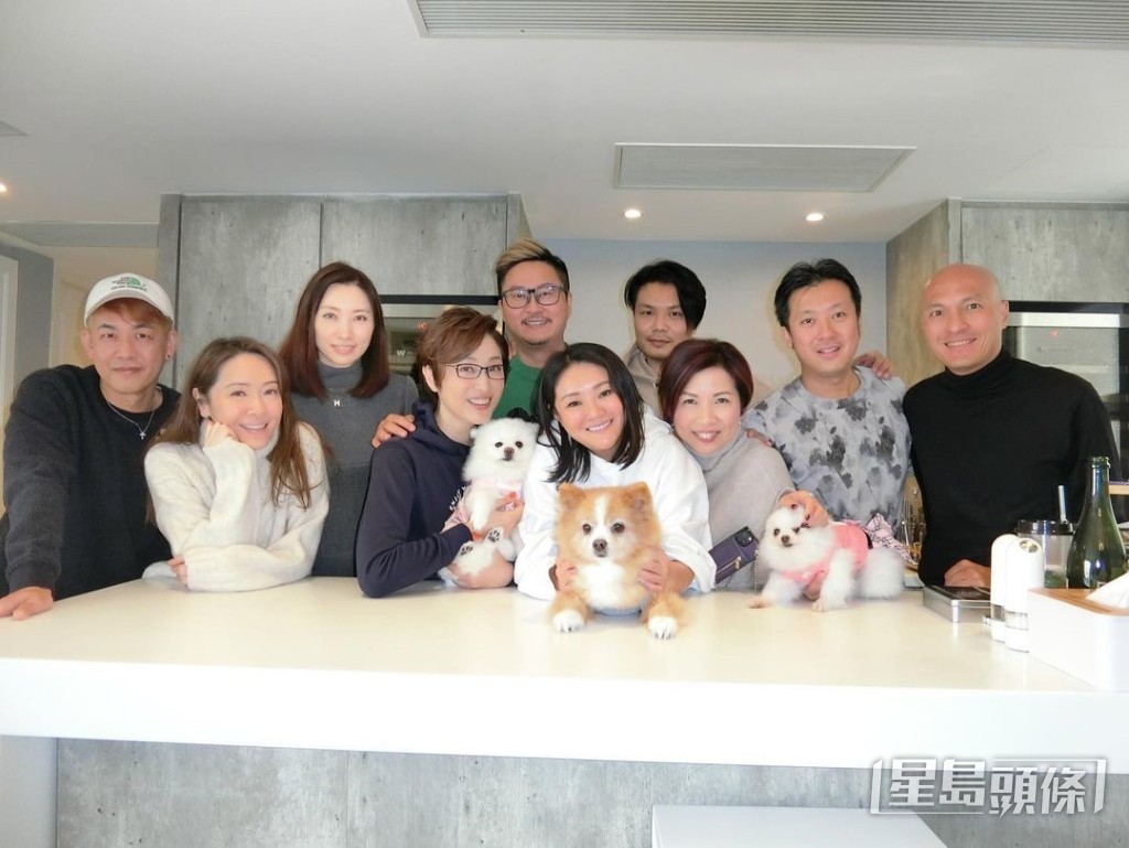 三代選美女星同場,難免被網民拿來比較。