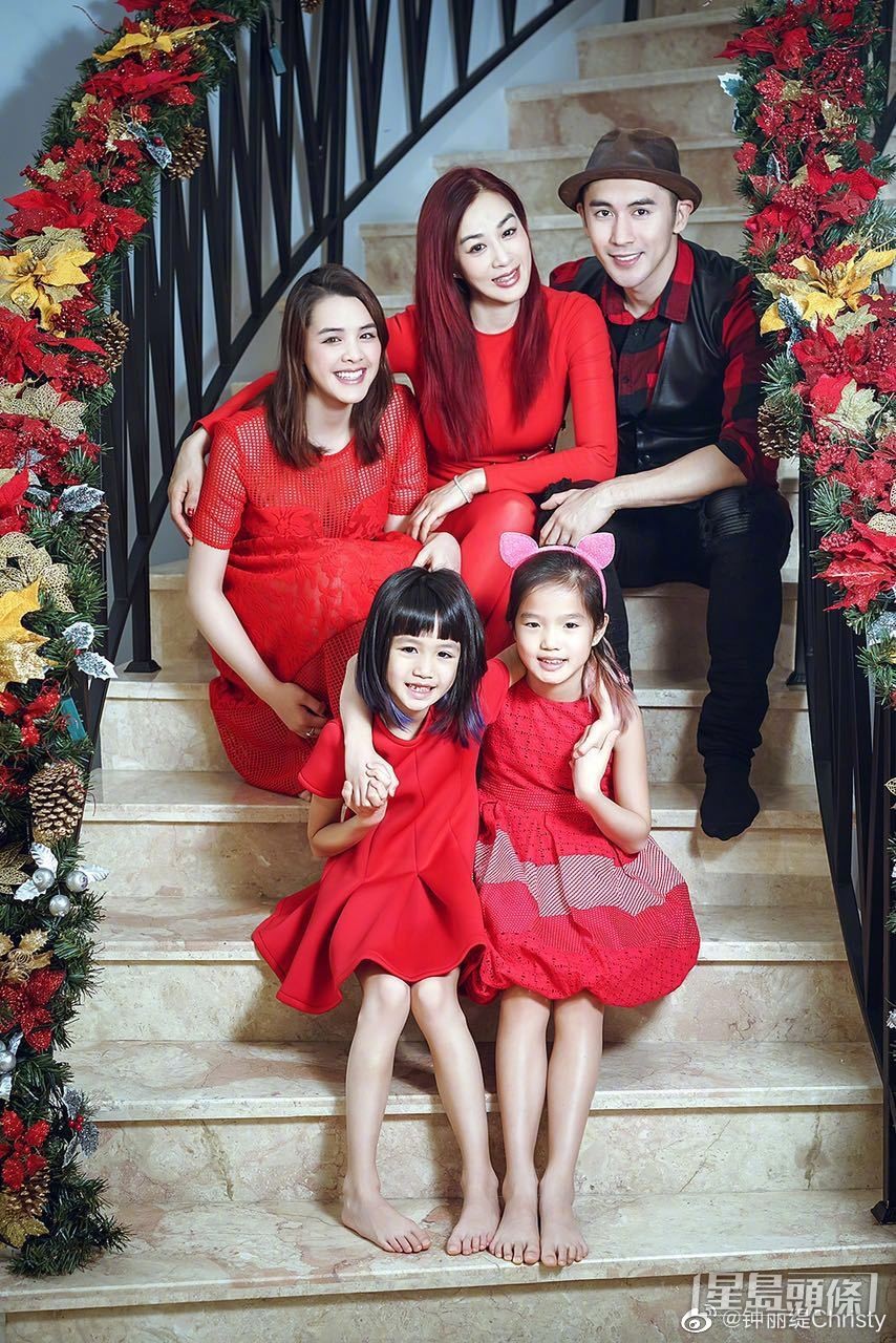 兩人結婚一周年時,鍾麗緹更讓分別與兩名前夫所生的3個女兒,全部改為姓張。