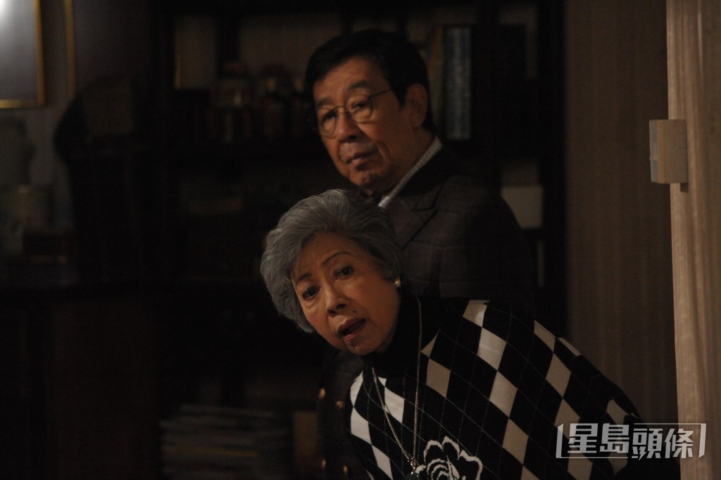 曾经一同拍TVB剧《一屋老友记》。