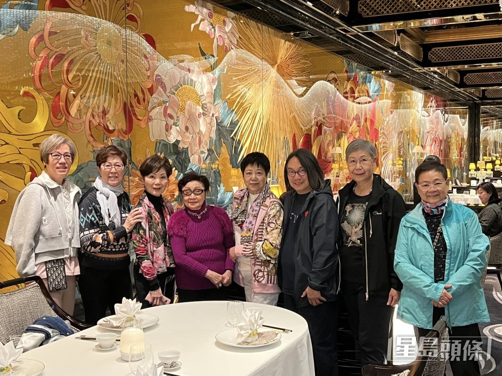 陳善之都有同行。