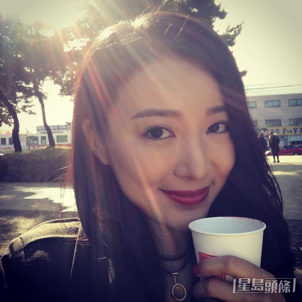 馬賽頻頻拍片大談養生及美容心得。