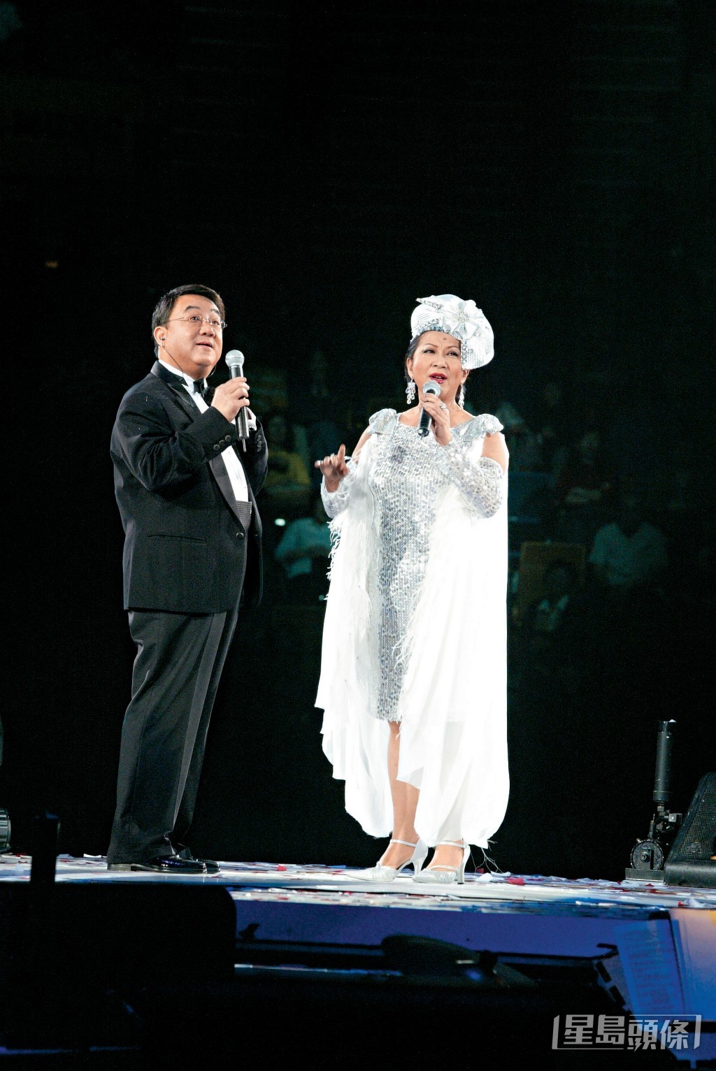 黎小田曾紅館演出向薛家燕自爆：「其實你離婚之後我追過你一輪。」薛家燕都笑着答：「你嗰陣見到我時仲話『早知嫁畀我啦』，我都唔知好笑定好嬲，你話會照顧我。」