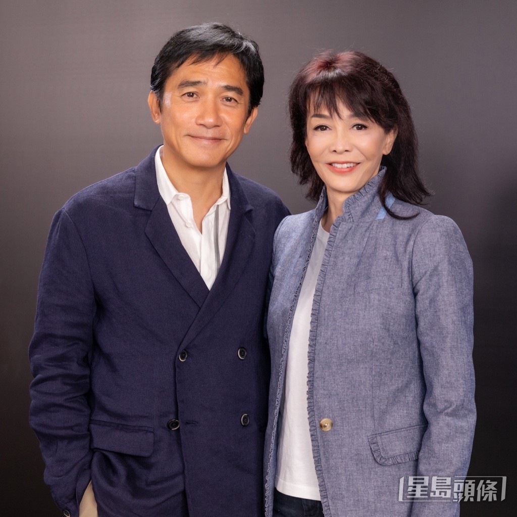 鄭裕玲好有江湖地位,不少巨星都願意畀面她接受訪問。