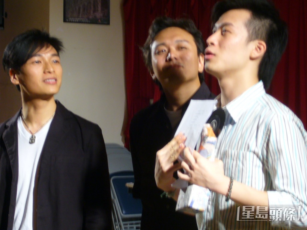谭伟权在音乐剧《喝彩》饰演张国荣。