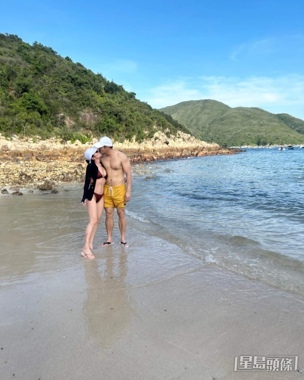 两公婆晒幸福。