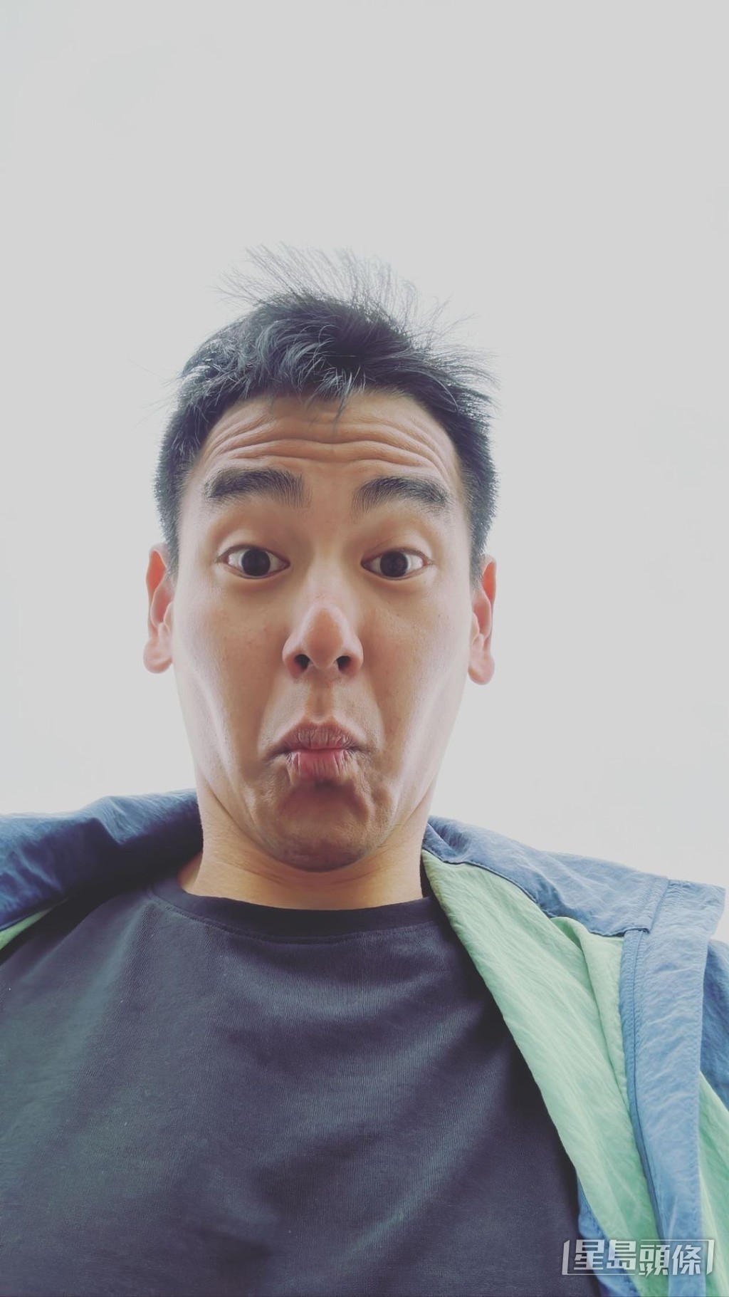 热爱运动的彭于晏在香港也有去行山。