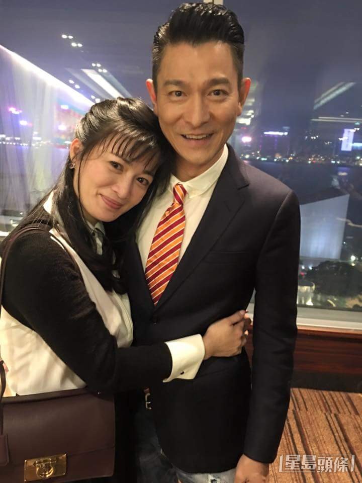 但在2016年陳少霞貼出兩人合照，力證關係良好。