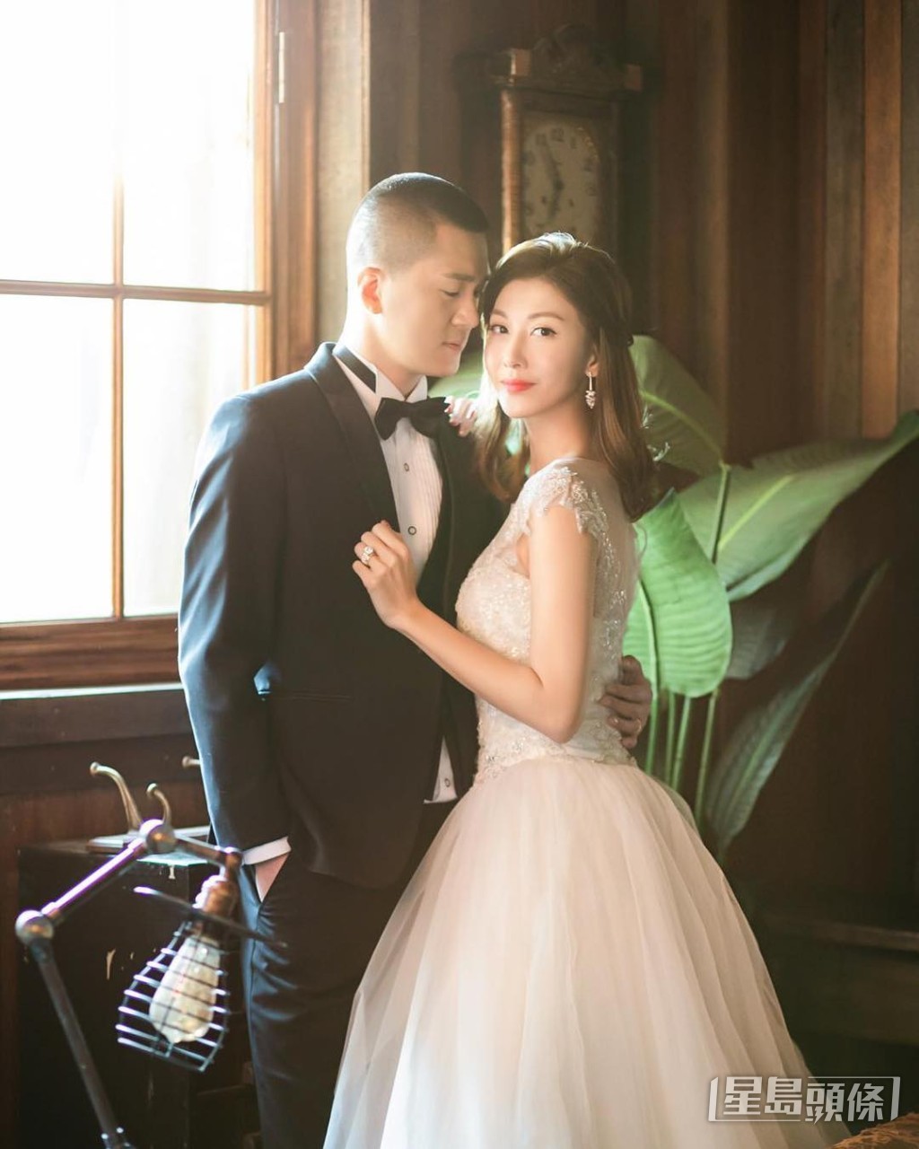 李彩華2019年嫁內地富商黃彥書。