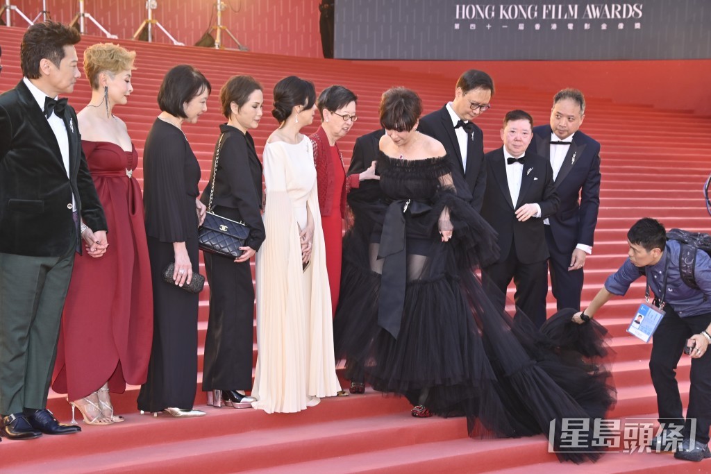 湯盈盈有TVB合約沒有接受ViuTV主持訪問。