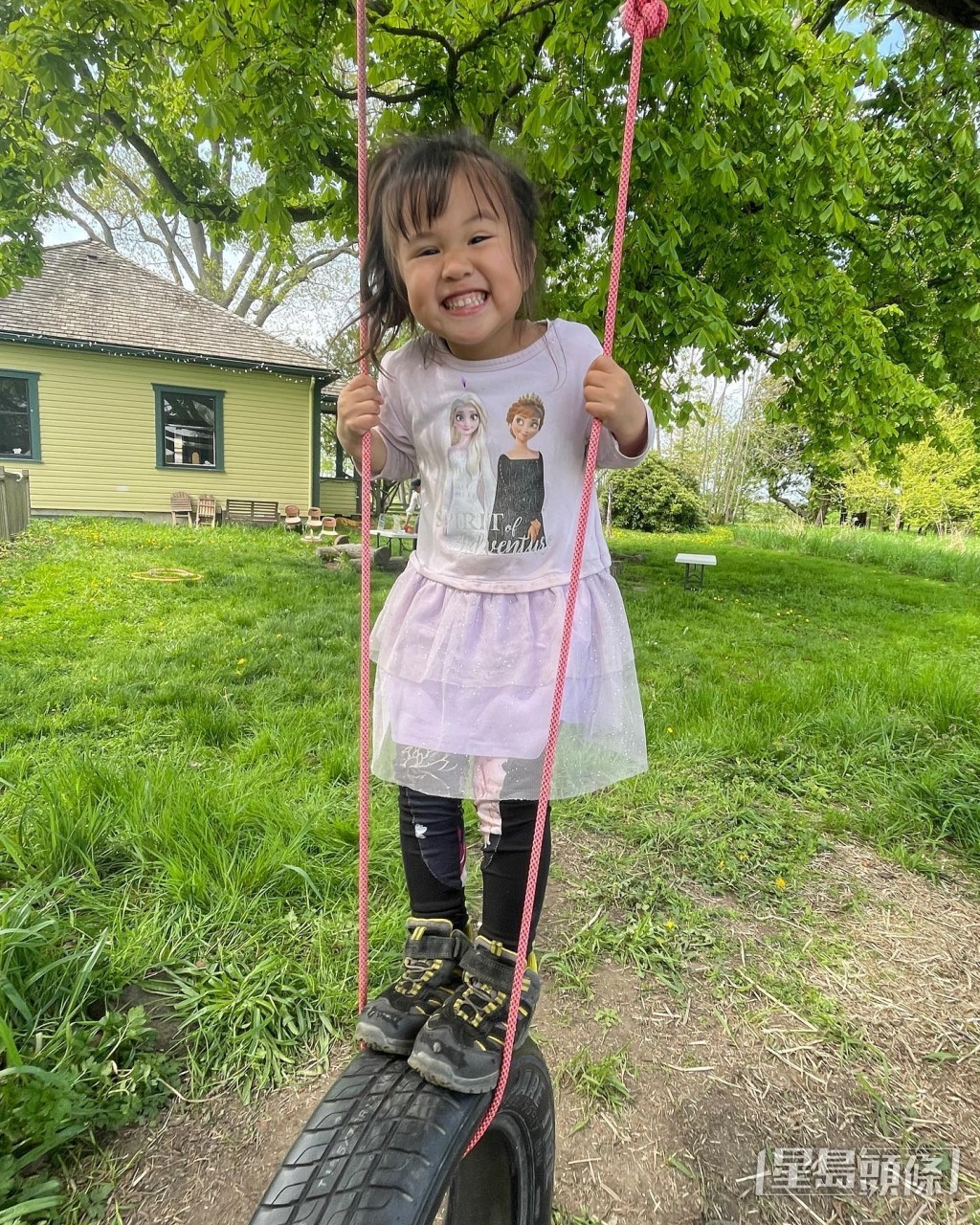 張嘉兒指4歲的女兒雖然未能完整表達自己的感受,但作為母親的她,會聆聽女兒的感受。