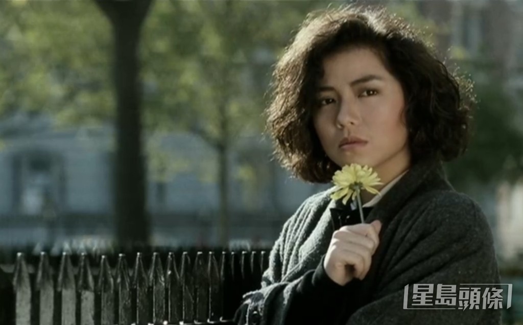 80年代與周潤發的《秋天的童話》亦是經典，每次電視台重播都會引起討論。
