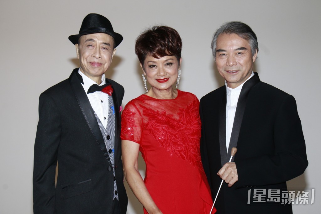 葉麗儀不時與老朋友一同開演唱會。