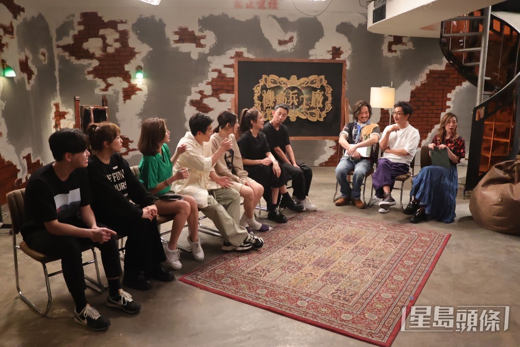 豪哥除了教戲，還跟學員分享多年工作經驗。
