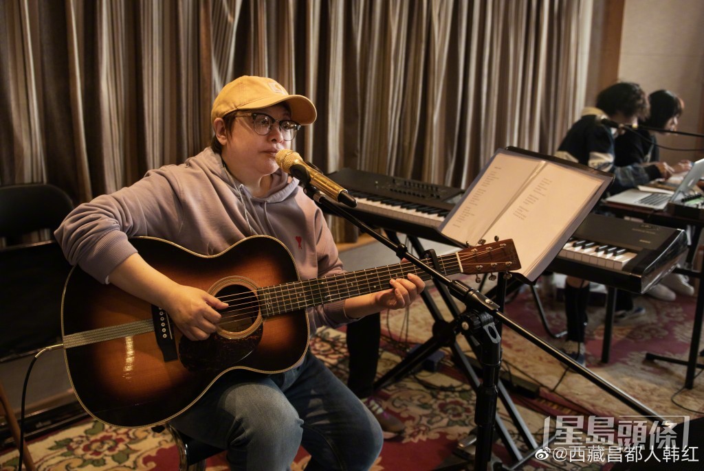 内地歌手韩红以独特声线兼歌唱实力,备受乐迷肯定。