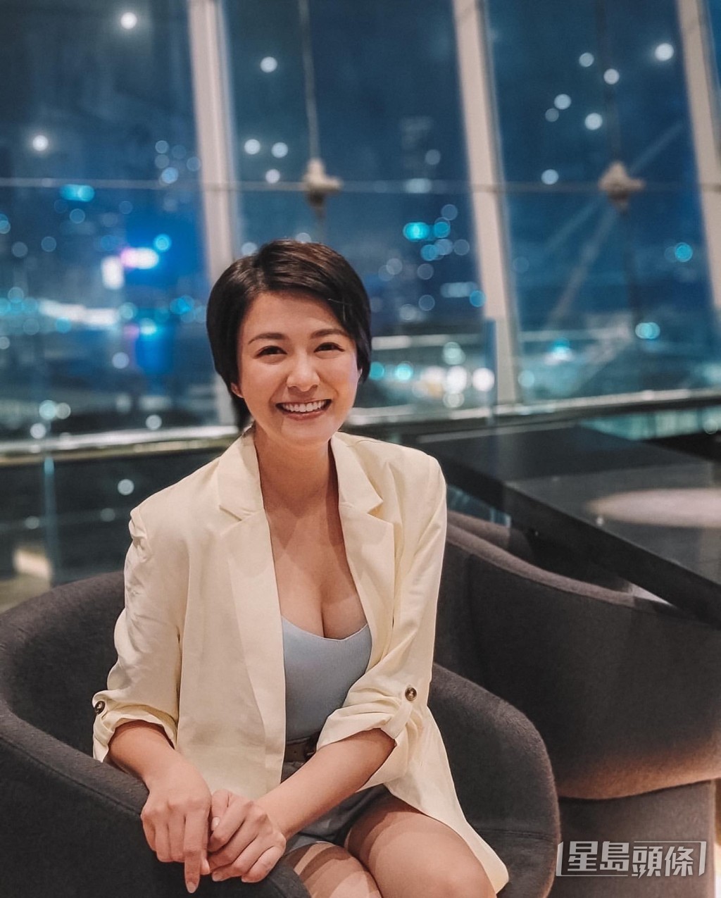 就連平常打扮亦被指有幾分老氣。