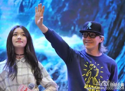 周星馳執導的《美人魚》全球票房大收5.5億美元。