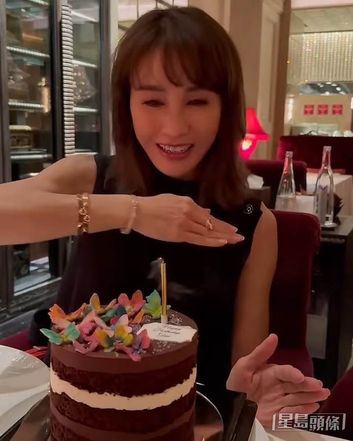 黎姿在社交網貼出連日慶祝生日相。