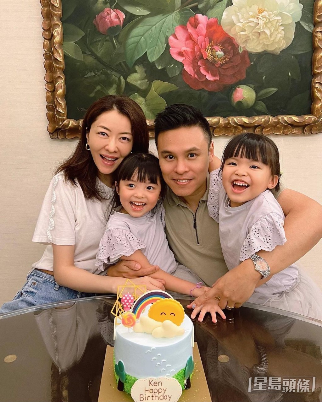 熊黛林是兩女之母。