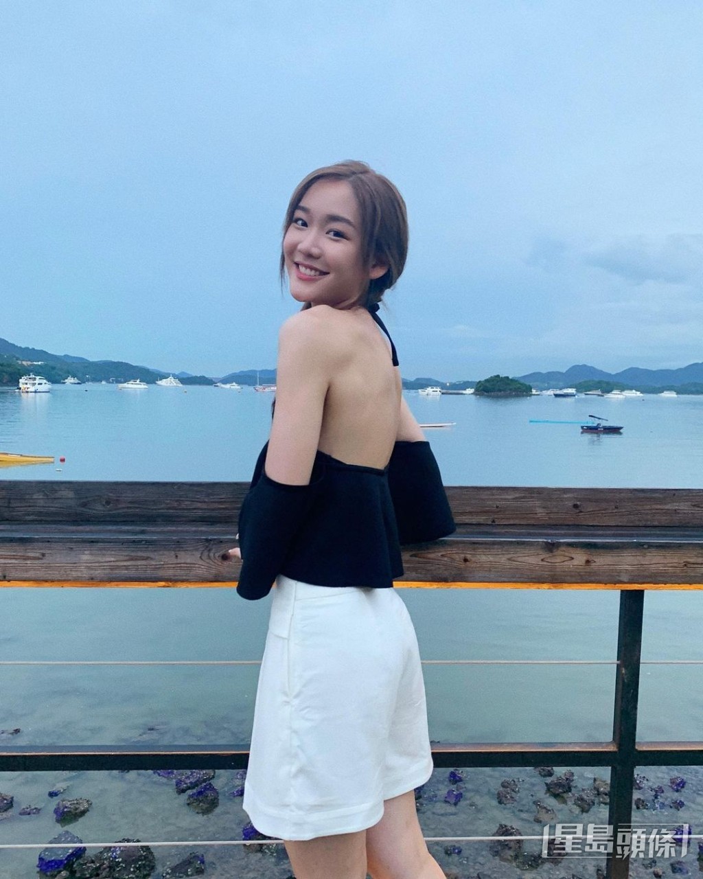 叶靖仪有自己的瑜伽教室。