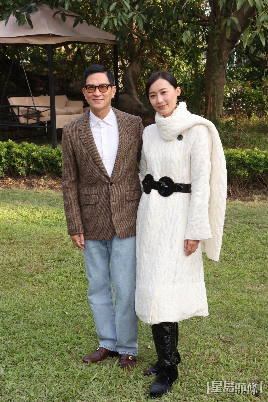 陳法拉透露老公未有跟她返港,稍後會返美國陪家人過聖誕,之後再回來繼續拍攝。 