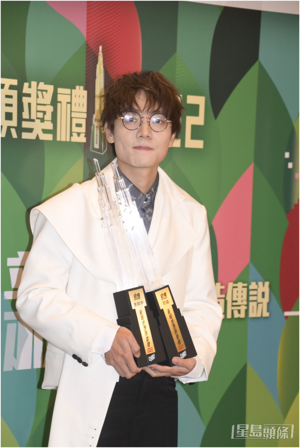 在叱咤及新城颁奖礼上扫了不少奖项的林家谦，在中文金曲投票名单中完全无影。
