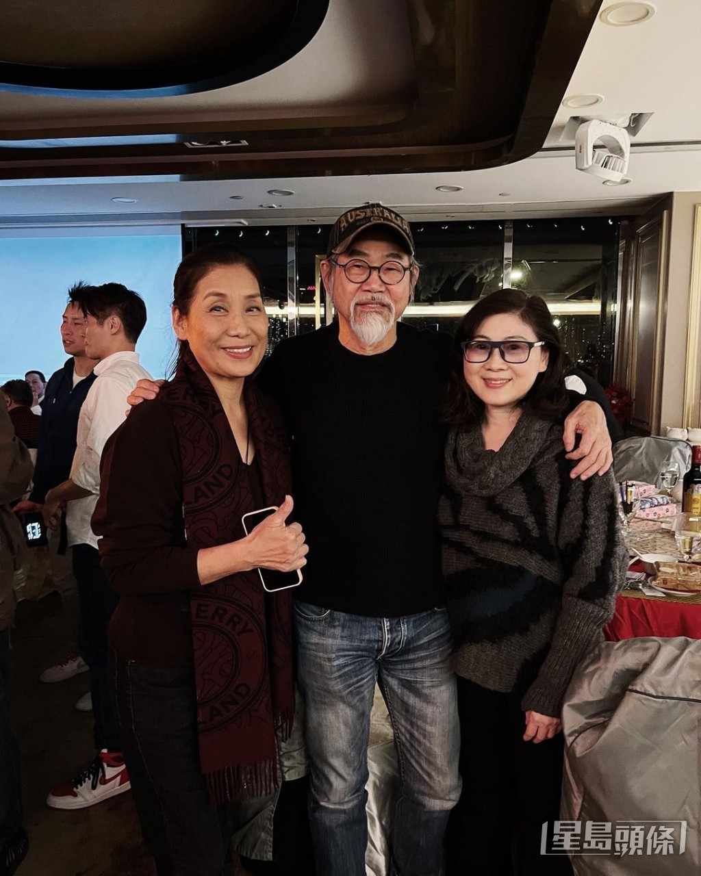元華與太太今年1月玩身香港動作特技演員公會晚宴,見她精神不錯,只是稍為清減。