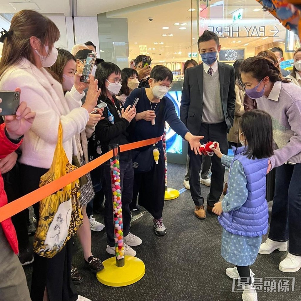 甘比早前在皇室堡出席醒獅活動。