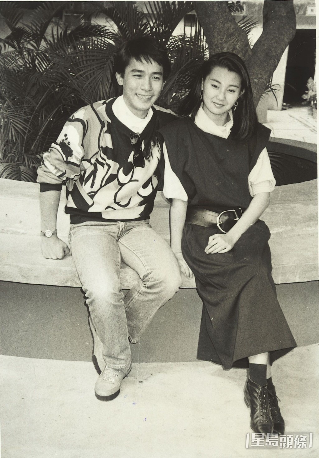 当年伟仔跟清纯版张曼玉传过绯闻。